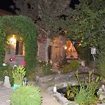 Independant Dans Maison A La Campagne Egliseneuve-pres-Billom