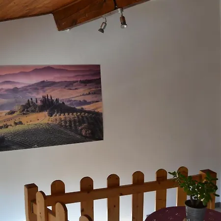 Independant Dans Maison A La Campagne Égliseneuve-près-Billom