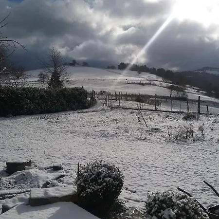 Independant Dans Maison A La Campagne 3*