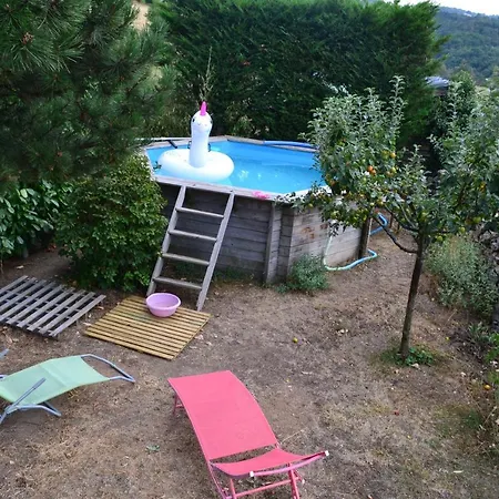 Independant Dans Maison A La Campagne * Egliseneuve-pres-Billom