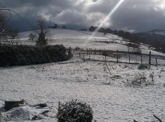 Independant Dans Maison A La Campagne 3*